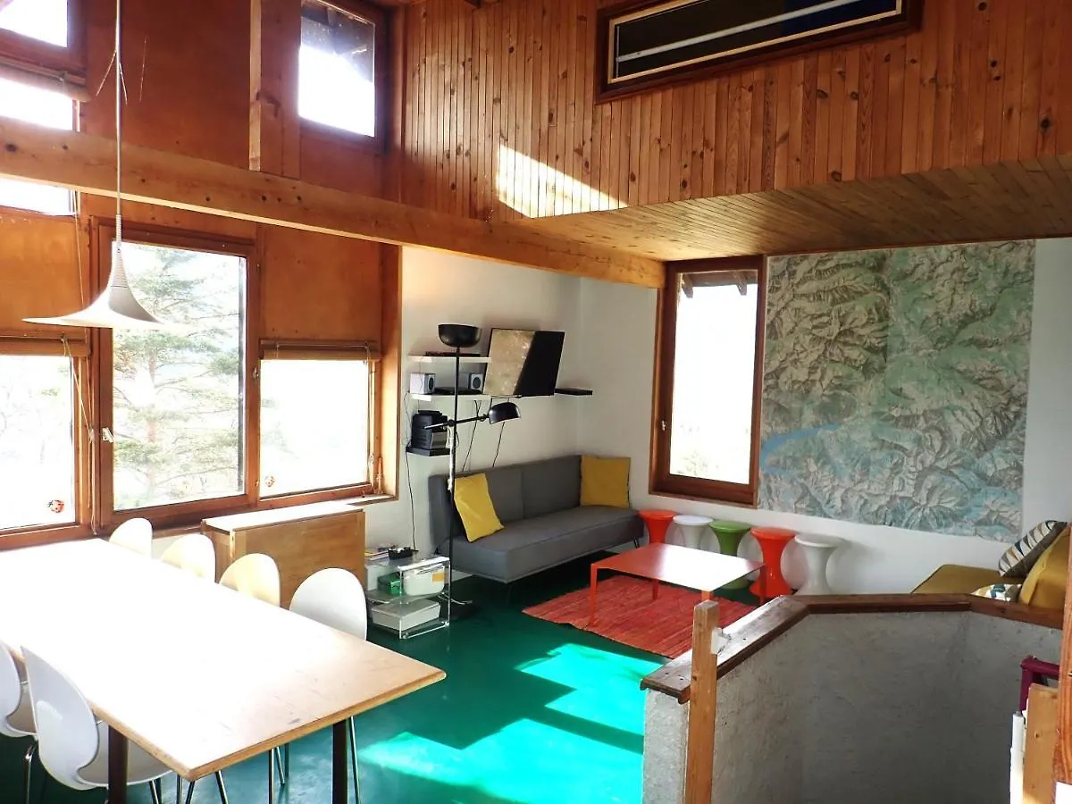 Maison Caille Embrun 0*,